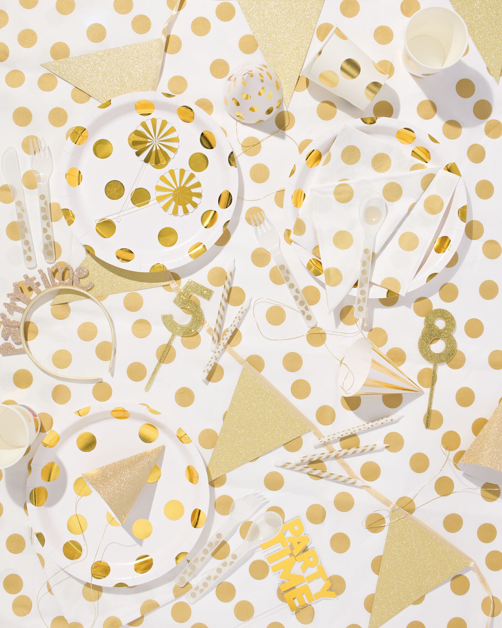 guirlande de fanions carton dor&eacute; 4m - 14280215 - HEMA